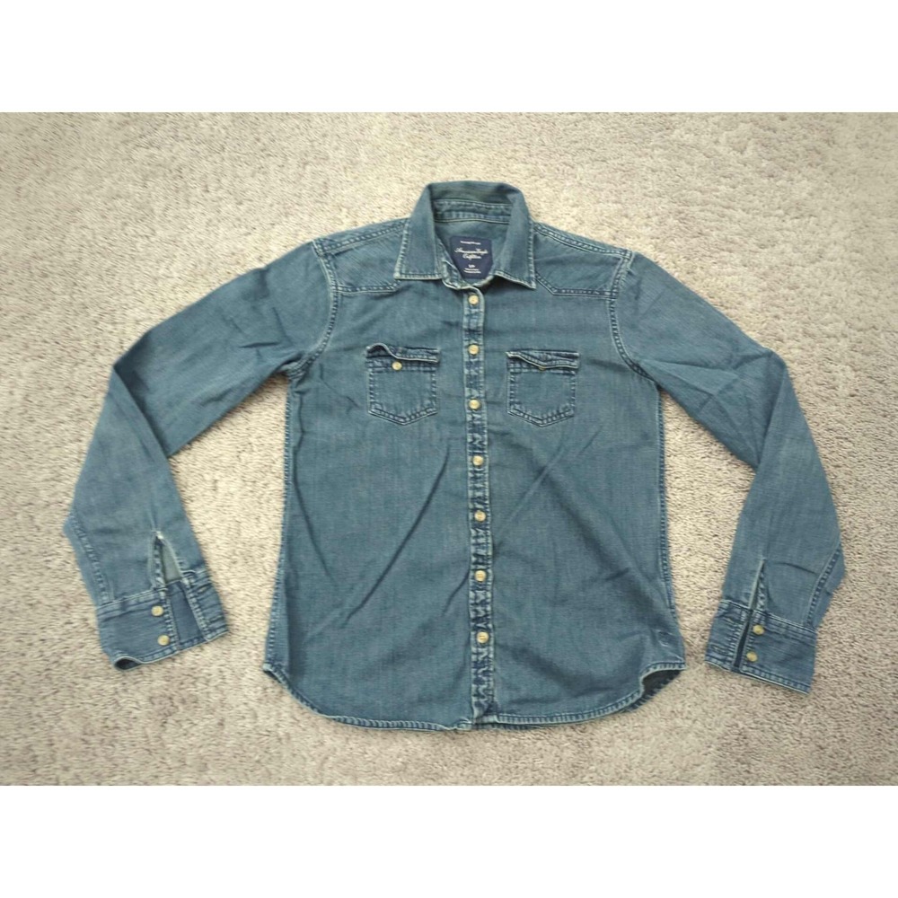 American‎ Eagle Denim Shirt Womens S Blue Long Sleeve Button Up Favorite Fit